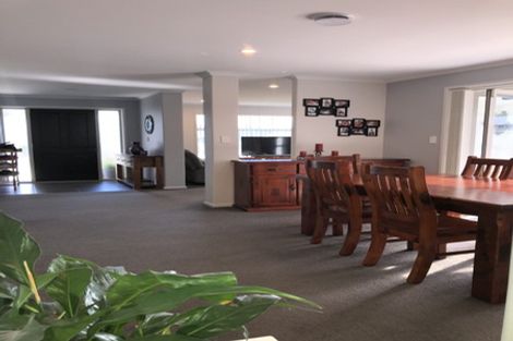 Photo of property in 31 Rochfort Crescent, Pyes Pa, Tauranga, 3112