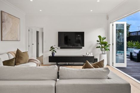 Photo of property in 50 Premier Avenue, Point Chevalier, Auckland, 1022