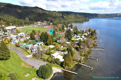 Photo of property in 32 Wharetoroa Drive, Rotoiti Forest, Rotorua, 3074