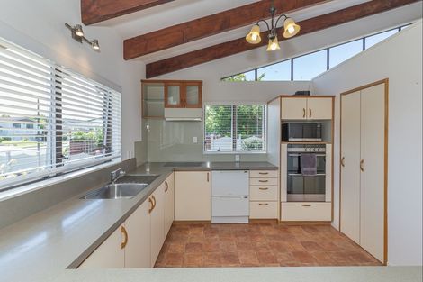 Photo of property in 66 Highbury Drive, Levin, 5510