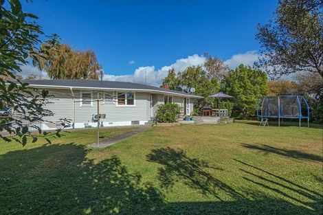 Photo of property in 25 Saint Albans Avenue, Hokowhitu, Palmerston North, 4410