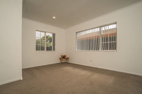 Photo of property in 12 Parkstone Place, Favona, Auckland, 2024