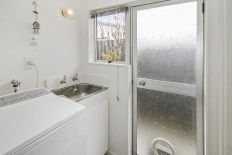 Photo of property in 131a Mangorei Road, Merrilands, New Plymouth, 4312