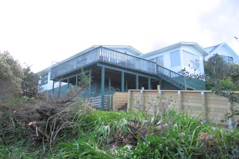 Photo of property in 121 Tuna Place, Onemana, Whangamata, 3691