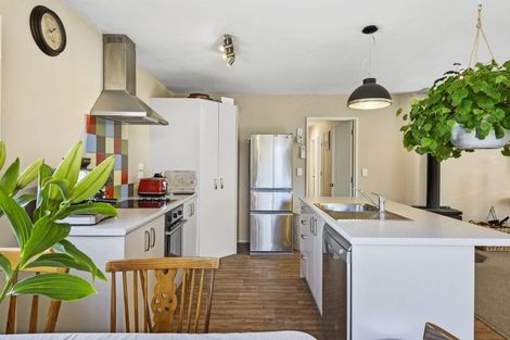 Photo of property in 21a Cross Street, Coalgate, 7673