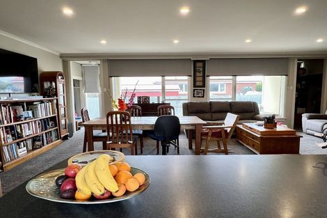 Photo of property in 65 Orawia Road, Tuatapere, 9620