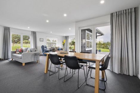 Photo of property in 172 Hendersons Line, Kelvin Grove, Palmerston North, 4470