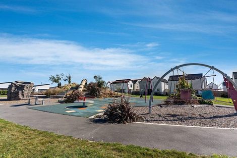 Photo of property in 5/6 Skibbereen Drive, Halswell, Christchurch, 8025