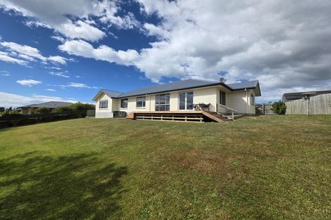 Photo of property in 16 North Ridge Drive, Oamaru North, Oamaru, 9400