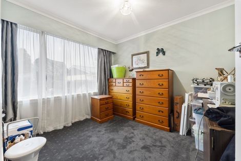 Photo of property in 17 Oriana Crescent, Hornby, Christchurch, 8042