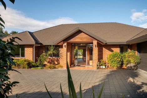 Photo of property in 4 Stoneleigh Grove, Paraparaumu, 5032