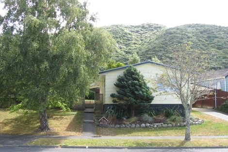 Photo of property in 45 Larchmont Grove, Totara Park, Upper Hutt, 5018