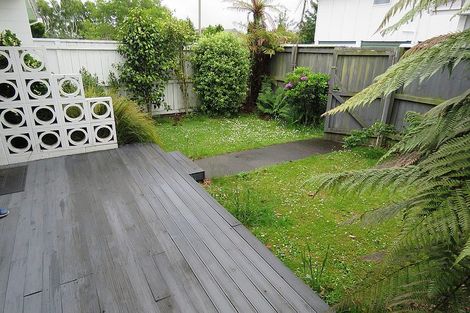 Photo of property in 2/26 Mona Vale Avenue, Riccarton, Christchurch, 8011