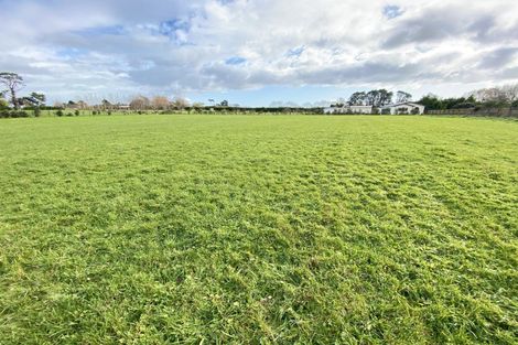 Photo of property in 61 Wakefield Road, Levin, 5571