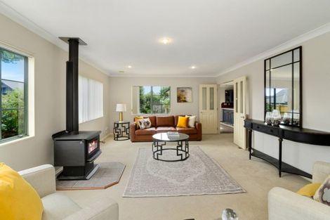 Photo of property in 19a Tarawera Road, Lynmore, Rotorua, 3010