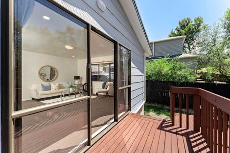 Photo of property in 2/20 Jonathan Place, Sunnynook, Auckland, 0620