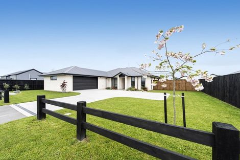 Photo of property in 8 Suffolk Drive, Kirwee, 7571