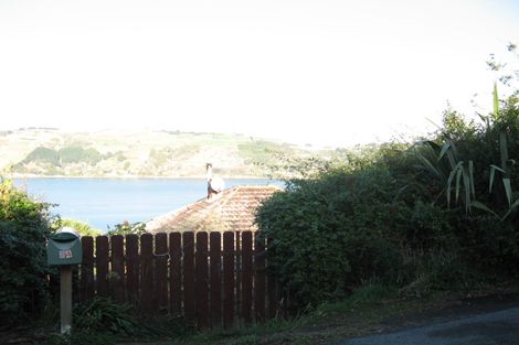 Photo of property in 74 Manapouri Street, Ravensbourne, Dunedin, 9022