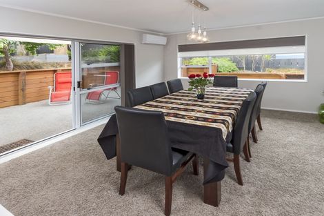 Photo of property in 56 Channing Crescent, Botany Downs, Auckland, 2010