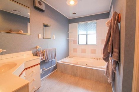 Photo of property in 47 Kinmont Crescent, Kinmont Park, Mosgiel, 9024