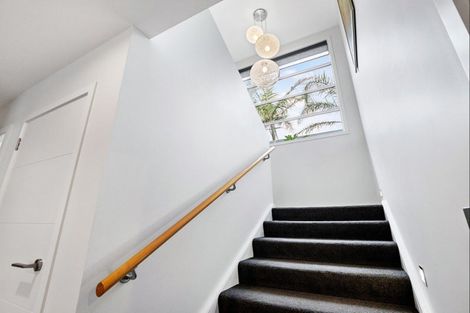 Photo of property in 60 Karewa Parade, Papamoa Beach, Papamoa, 3118