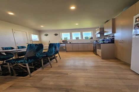 Photo of property in 27 Hill Crescent, Papakura, 2110