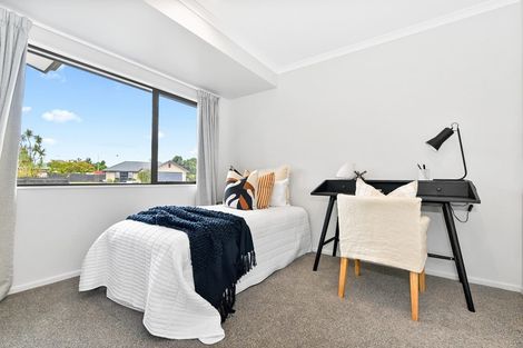 Photo of property in 13 Mangakoea Place, St Andrews, Hamilton, 3200