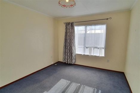 Photo of property in 1 Willowstream Grove, Cloverlea, Palmerston North, 4412