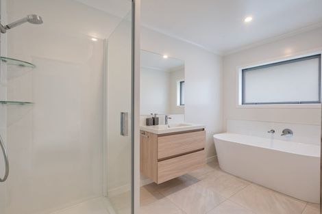 Photo of property in 55 Seagrass Place, Otaki Beach, Otaki, 5512