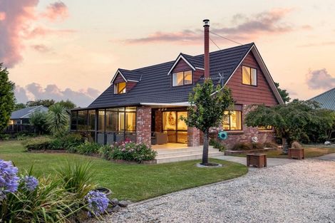 Photo of property in 103 Grimseys Road, Redwood, Christchurch, 8051