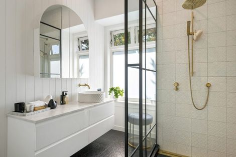 Photo of property in 1/5 Nelson Avenue, Northcote Point, Auckland, 0627