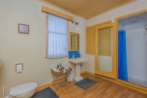 Photo of property in 72 Ormond Street, Woodville, 4920