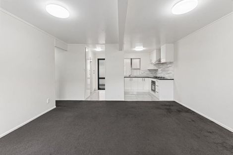 Photo of property in 2/11 Overton Road, Papatoetoe, Auckland, 2025