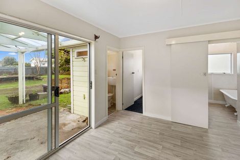 Photo of property in 30 Gloag Street, Waverley, 4510