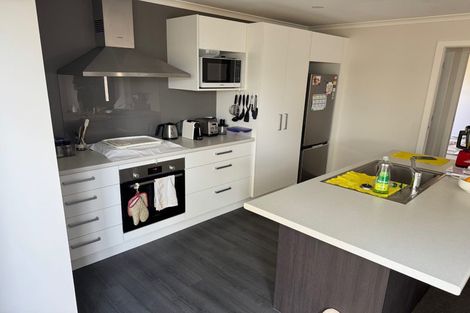 Photo of property in 91c Whites Line East, Waiwhetu, Lower Hutt, 5010