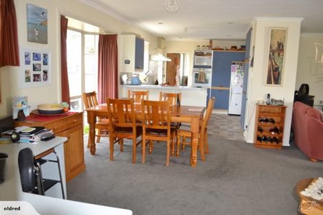 Photo of property in 11 Emlyn Place, Avondale, Christchurch, 8061