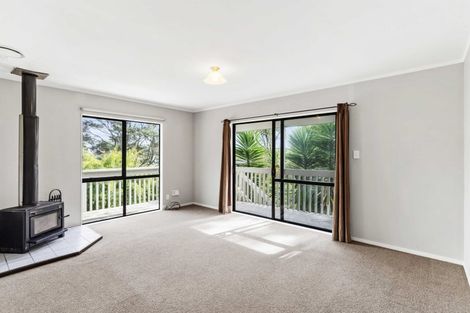 Photo of property in 3/32 Tree View Avenue, Glenfield, Auckland, 0629