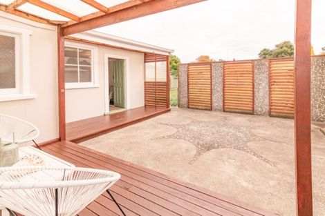 Photo of property in 102 Somme Parade, Aramoho, Whanganui, 4500