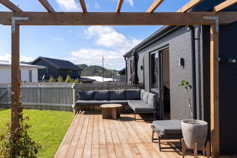 Photo of property in 16 Tunarau Street, Raglan, 3225