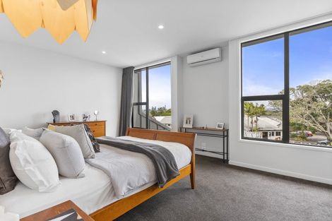 Photo of property in 1a Maleme Avenue, Belmont, Auckland, 0622