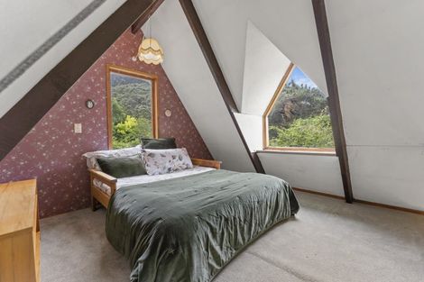 Photo of property in 312 Moores Valley Road, Wainuiomata, 5373