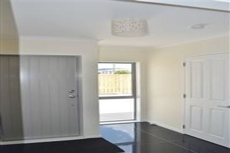 Photo of property in 33 Leighton Avenue, Waiwhetu, Lower Hutt, 5010