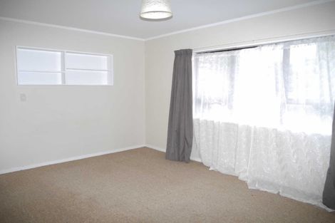 Photo of property in 72 Aorangi Road, Paraparaumu, 5032