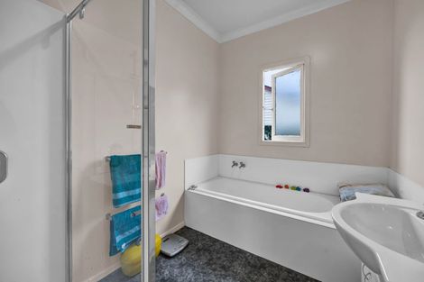 Photo of property in 30 Cloten Road, Stratford, 4332