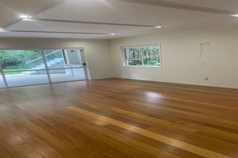 Photo of property in 2/8 Sandown Road, Rothesay Bay, Auckland, 0630