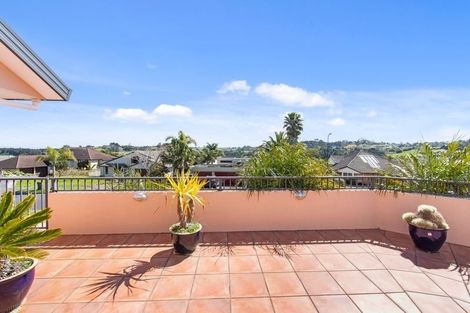 Photo of property in 9 Lamia Place, The Gardens, Auckland, 2105