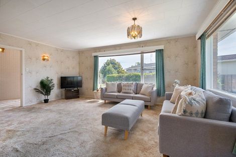 Photo of property in 41 Toru Road, Paraparaumu Beach, Paraparaumu, 5032