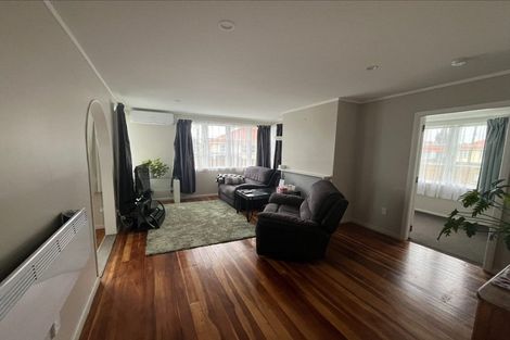 Photo of property in 11 Goldsmith Crescent, Levin, 5510