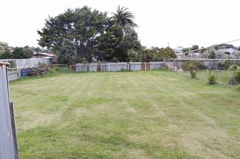 Photo of property in 56 Matai Street, Castlecliff, Whanganui, 4501