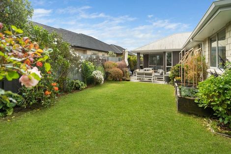 Photo of property in 42 Hiria Crescent, Papamoa Beach, Papamoa, 3118